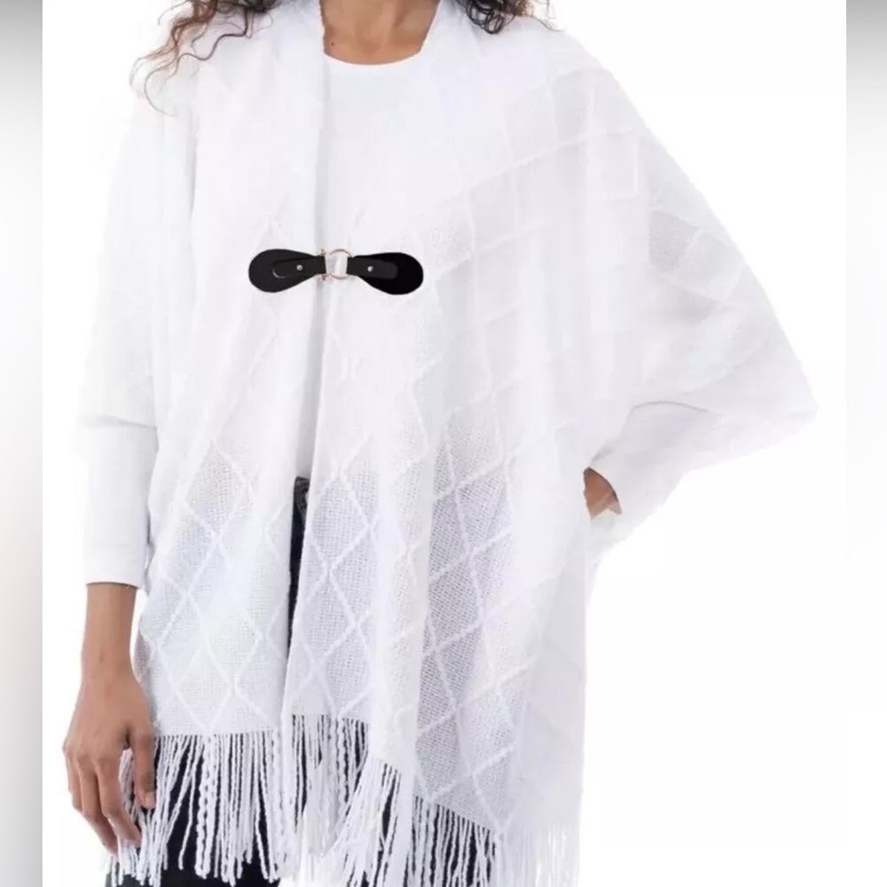 Style & Co. women’s poncho wrap  sweater white size one